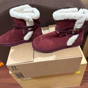 Michael Kors Burgundy Winter Boots with Faux Fur